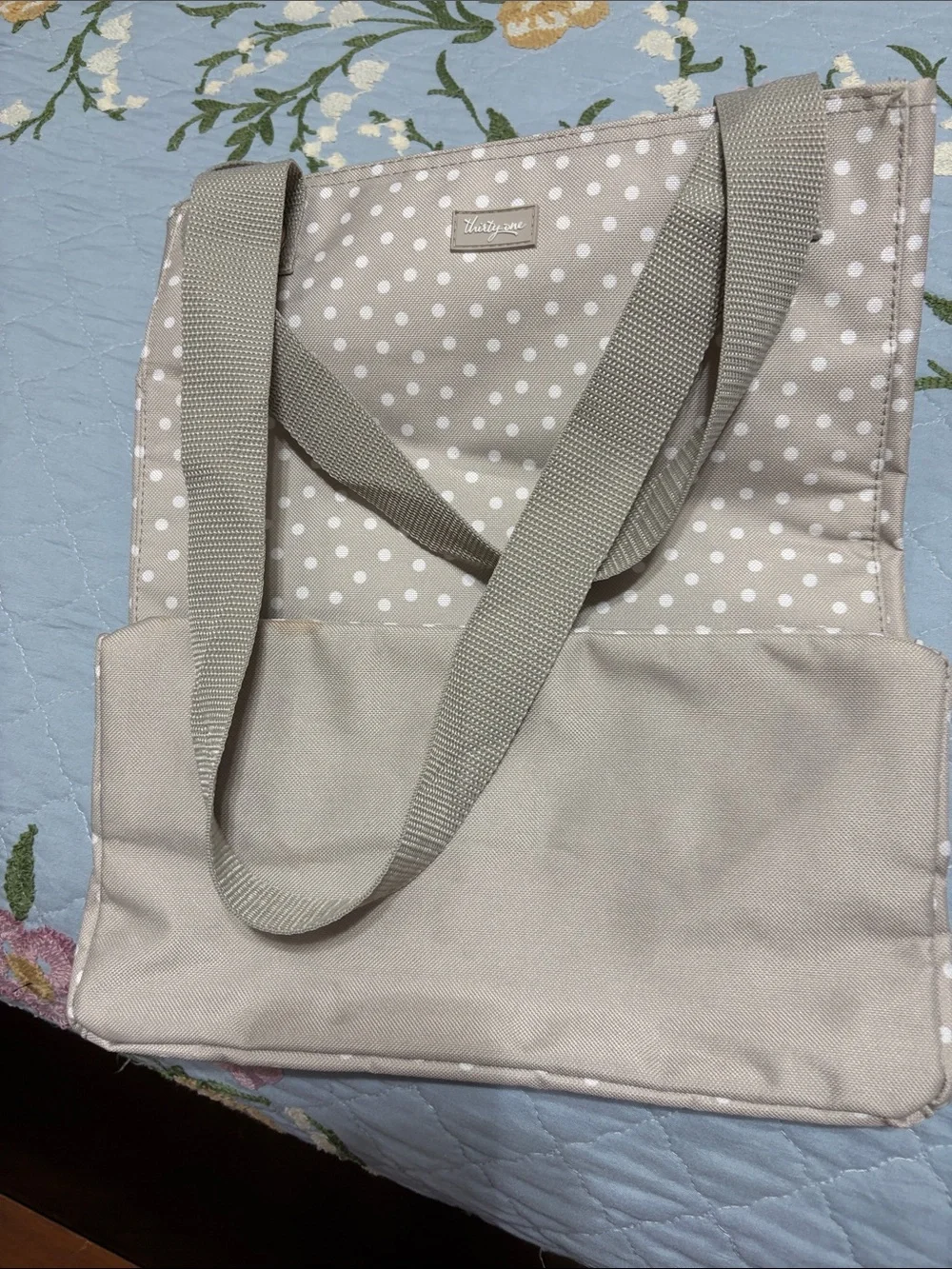 NWOT Gray Roomy Organizer Tote by Thirty-One Pebbled Polka Dot Faux Leather